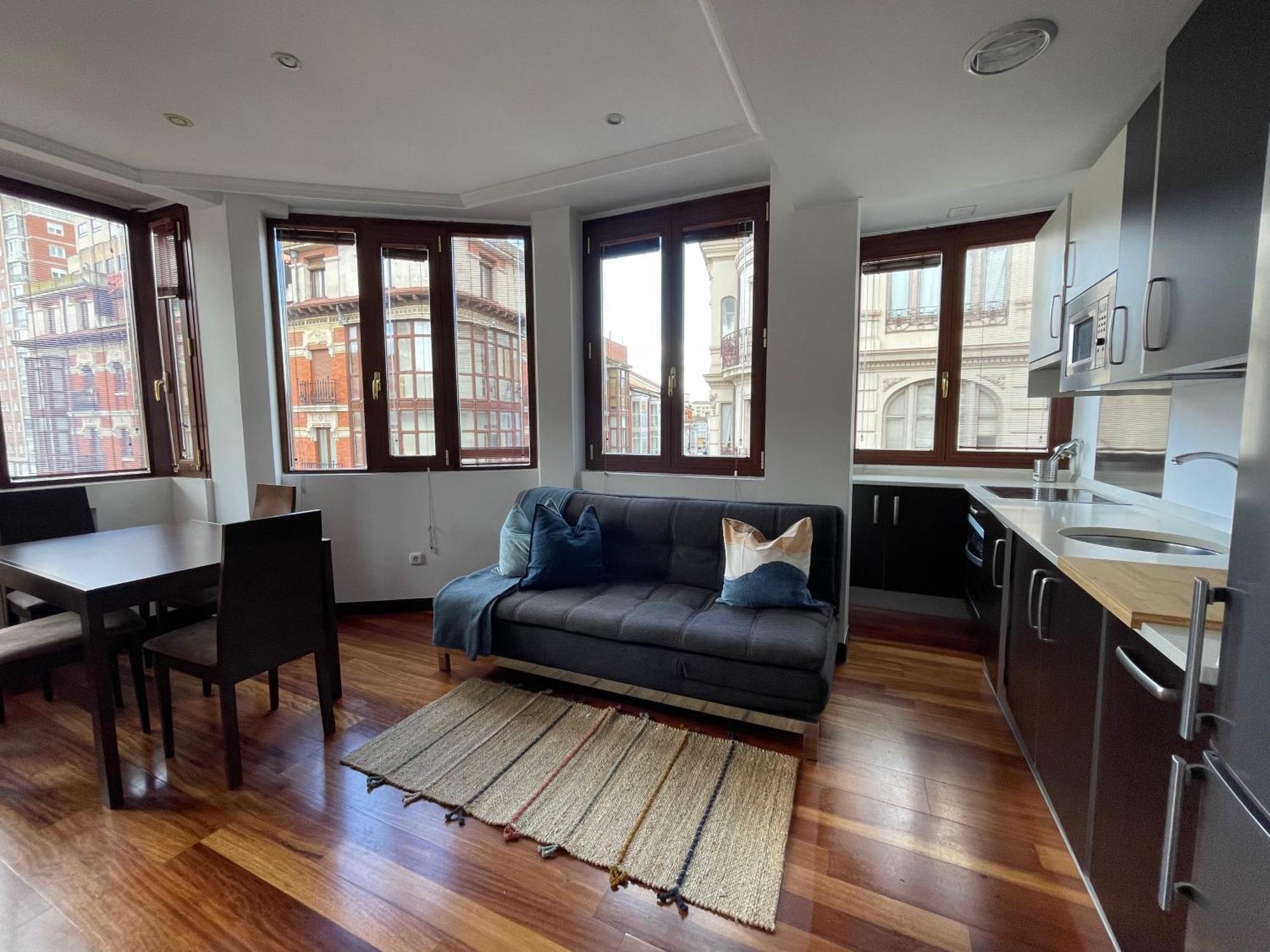 Atuaire Home Vivienda B Luminosa Parking Incluido En Plena Calle Comercial Burgo Kültér fotó